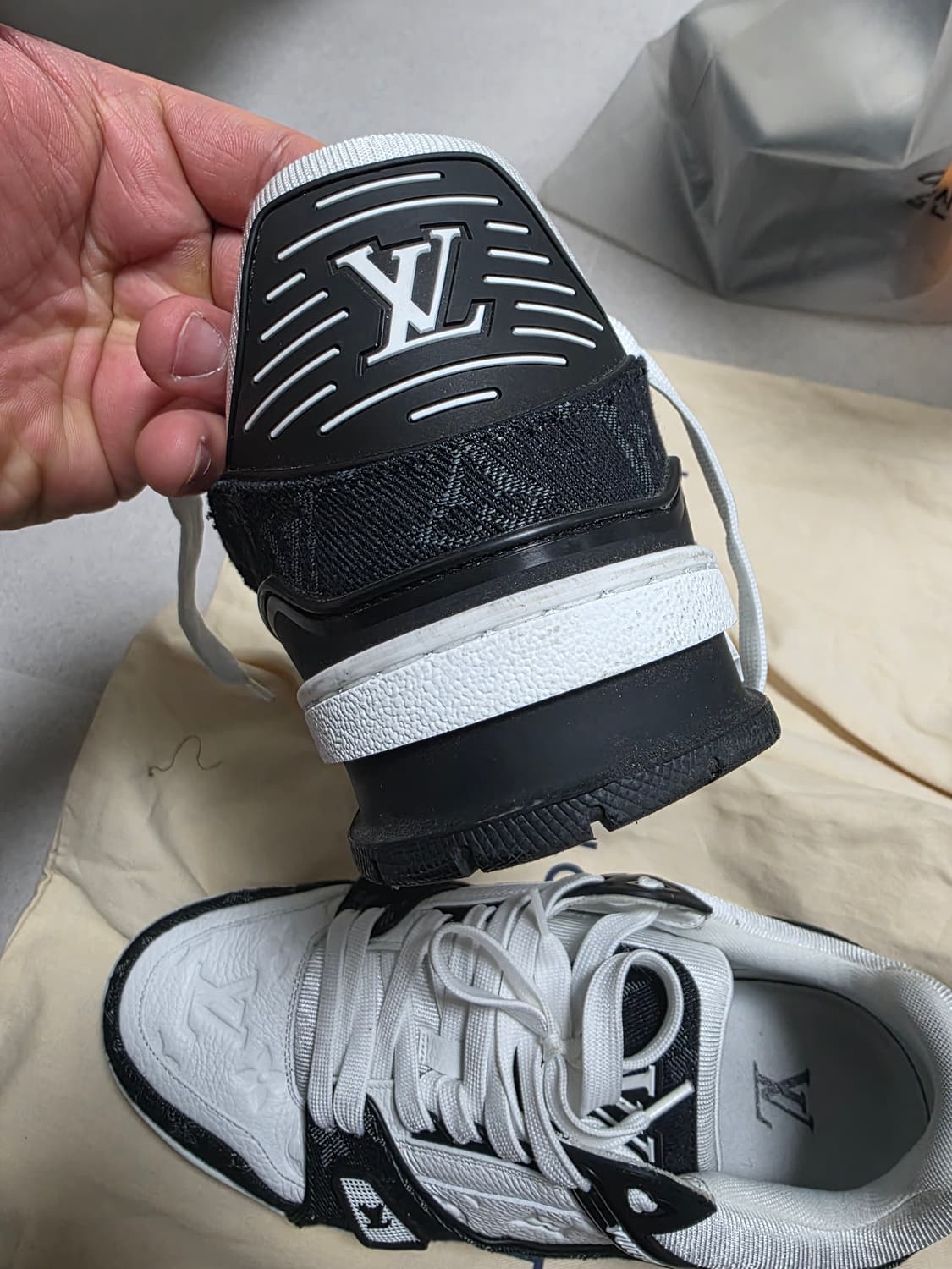 루이비통 트레이너 스니커즈 9사이즈 상품이미지4