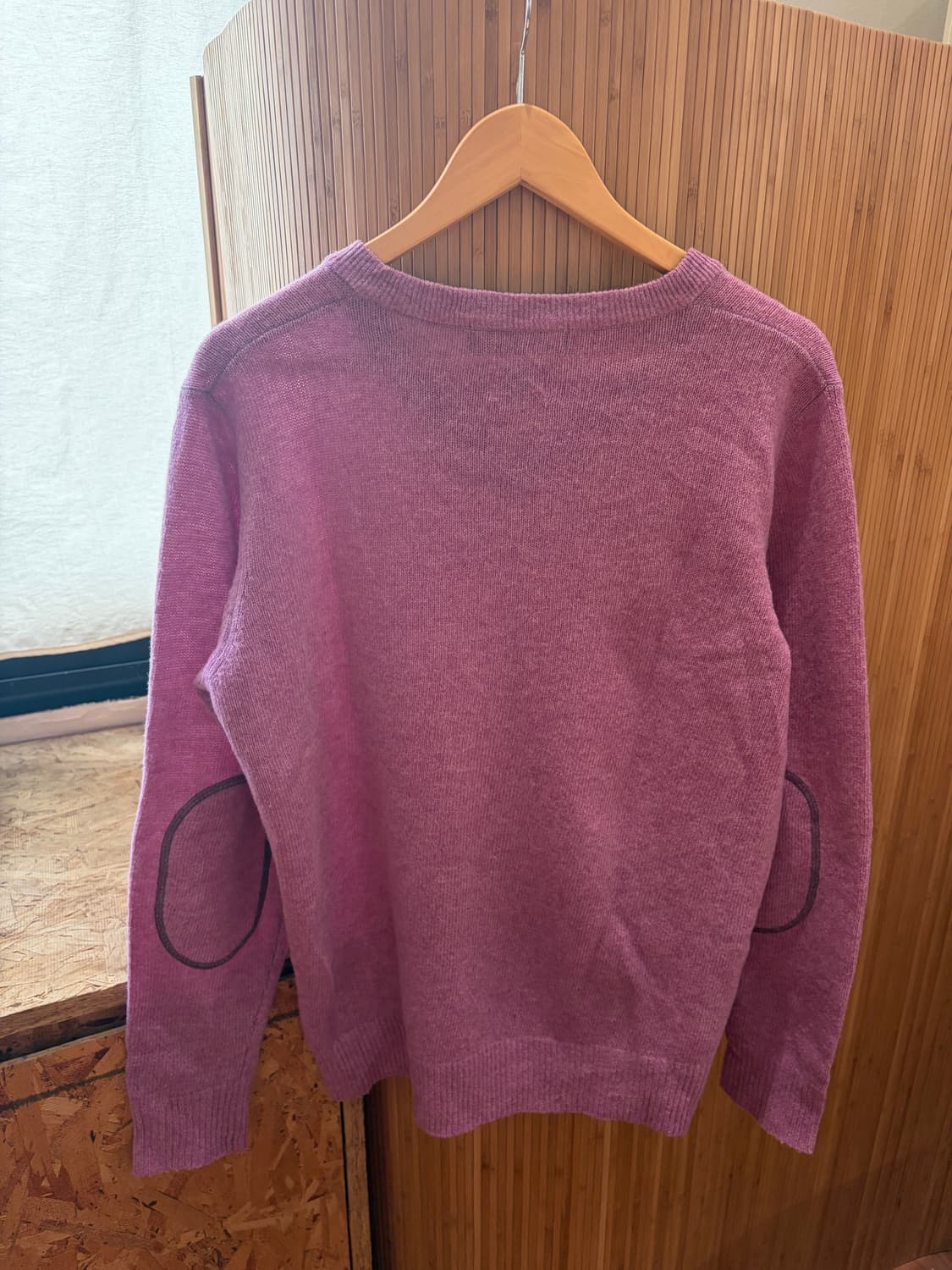 COEN Lamb's Wool Lavender V Neck Knit 상품이미지5