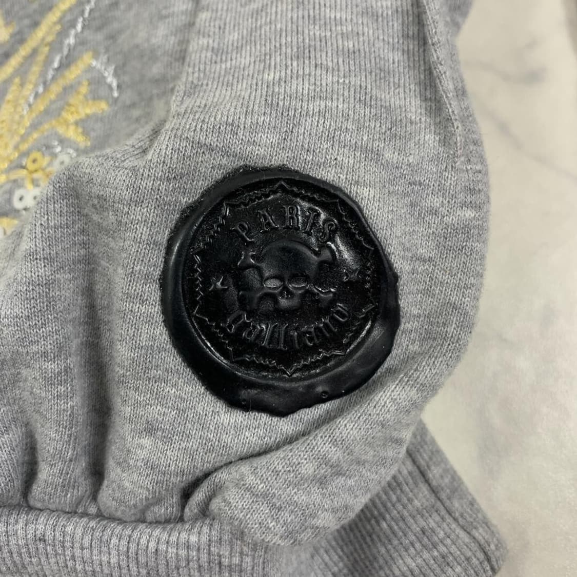 존 갈리아노 엠보 패치 스웻셔츠 상품이미지5