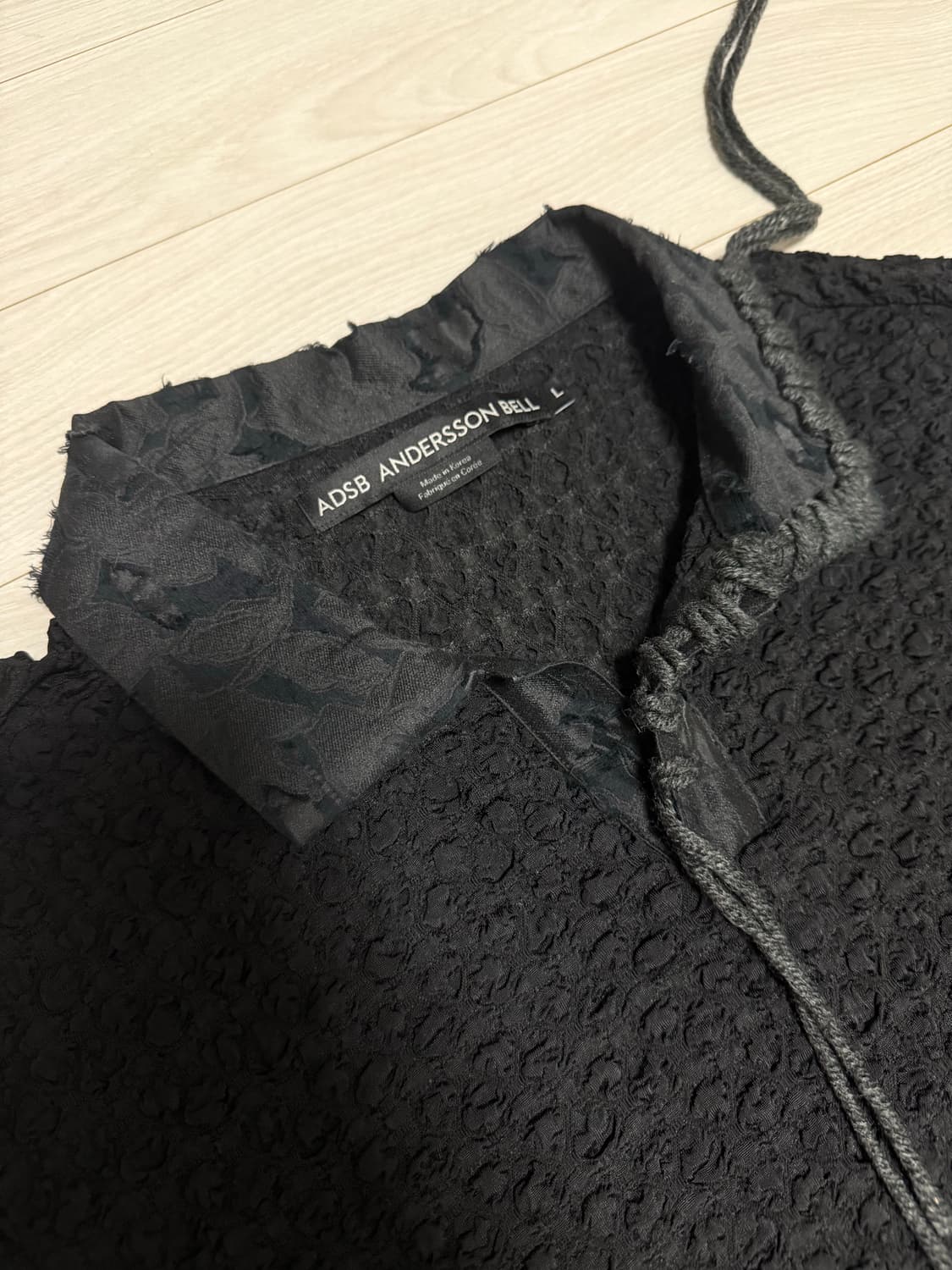 앤더슨벨 사파니트 블랙L 착샷o 상품이미지3