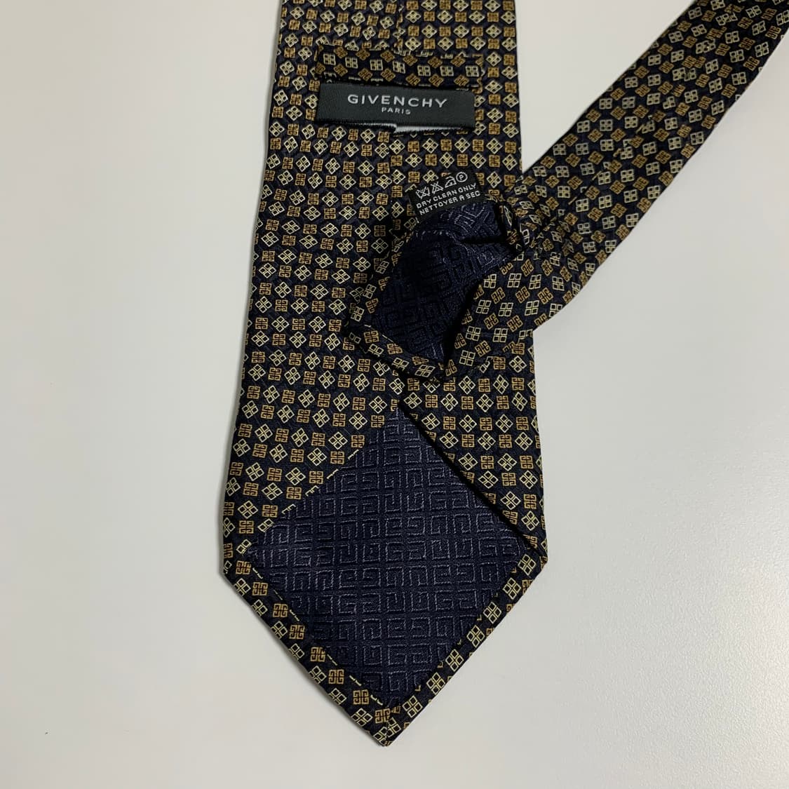 지방시(GIVENCHY) 모노그램 명품넥타이 A+등급 신형라벨 최상급 상품이미지6