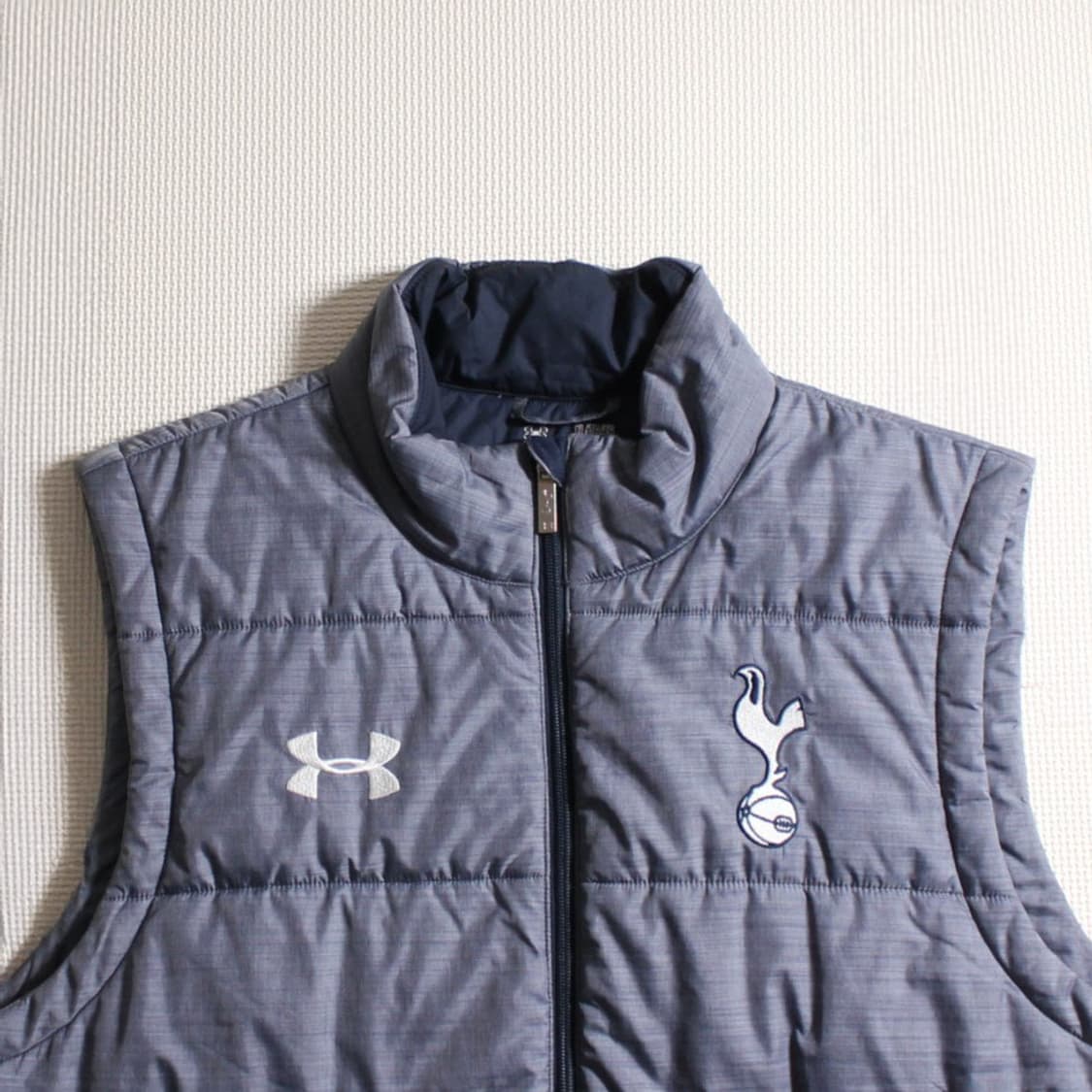 Under Armour 언더아머 토트넘 조끼 패딩 상품이미지2