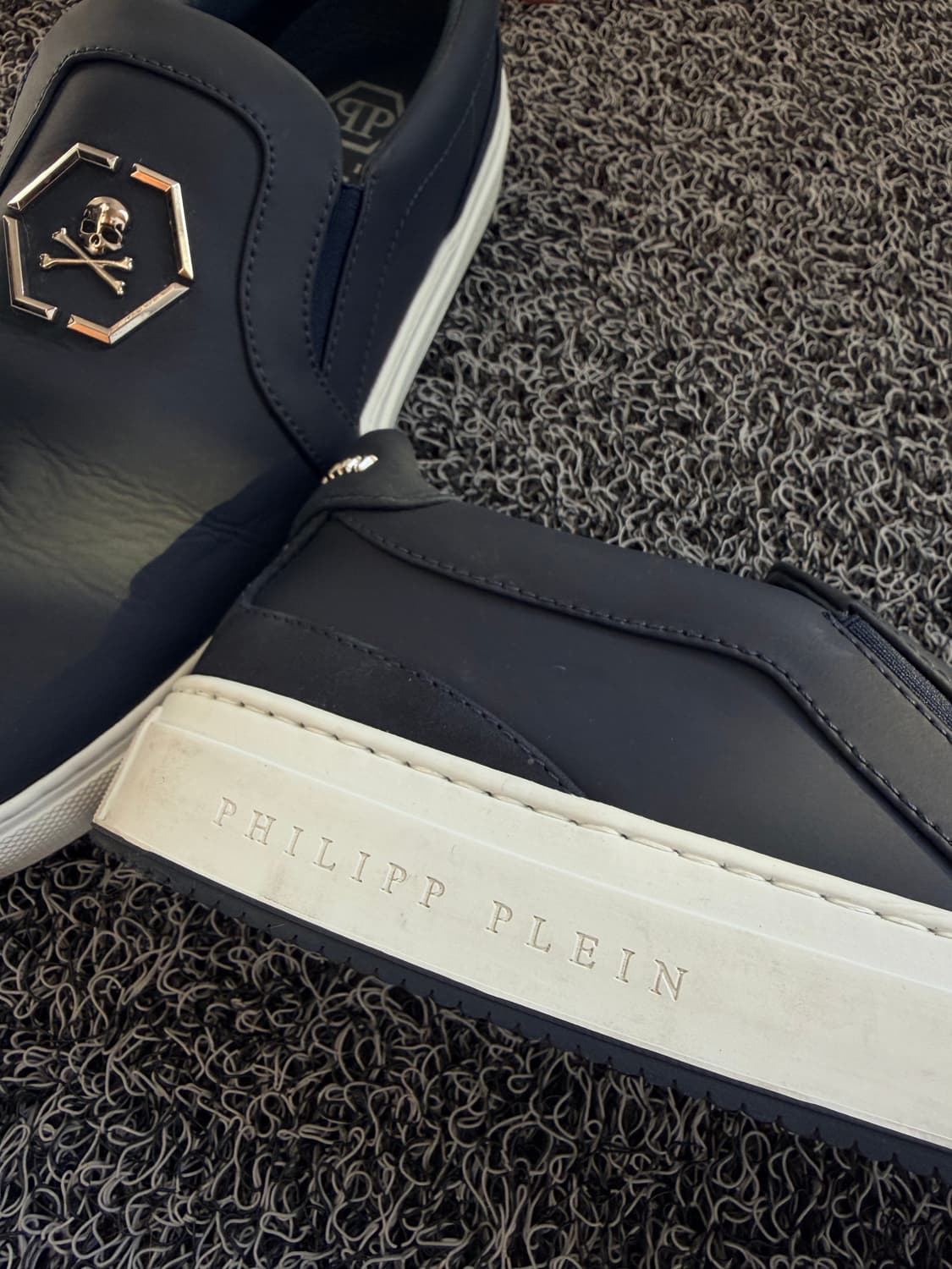 필립 플레인(Philipp Plein) 스컬 로고 슬립온 스니커즈 상품이미지10