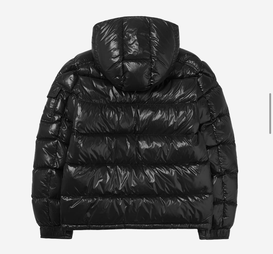 크림 몽클레르 패딩 상품이미지1