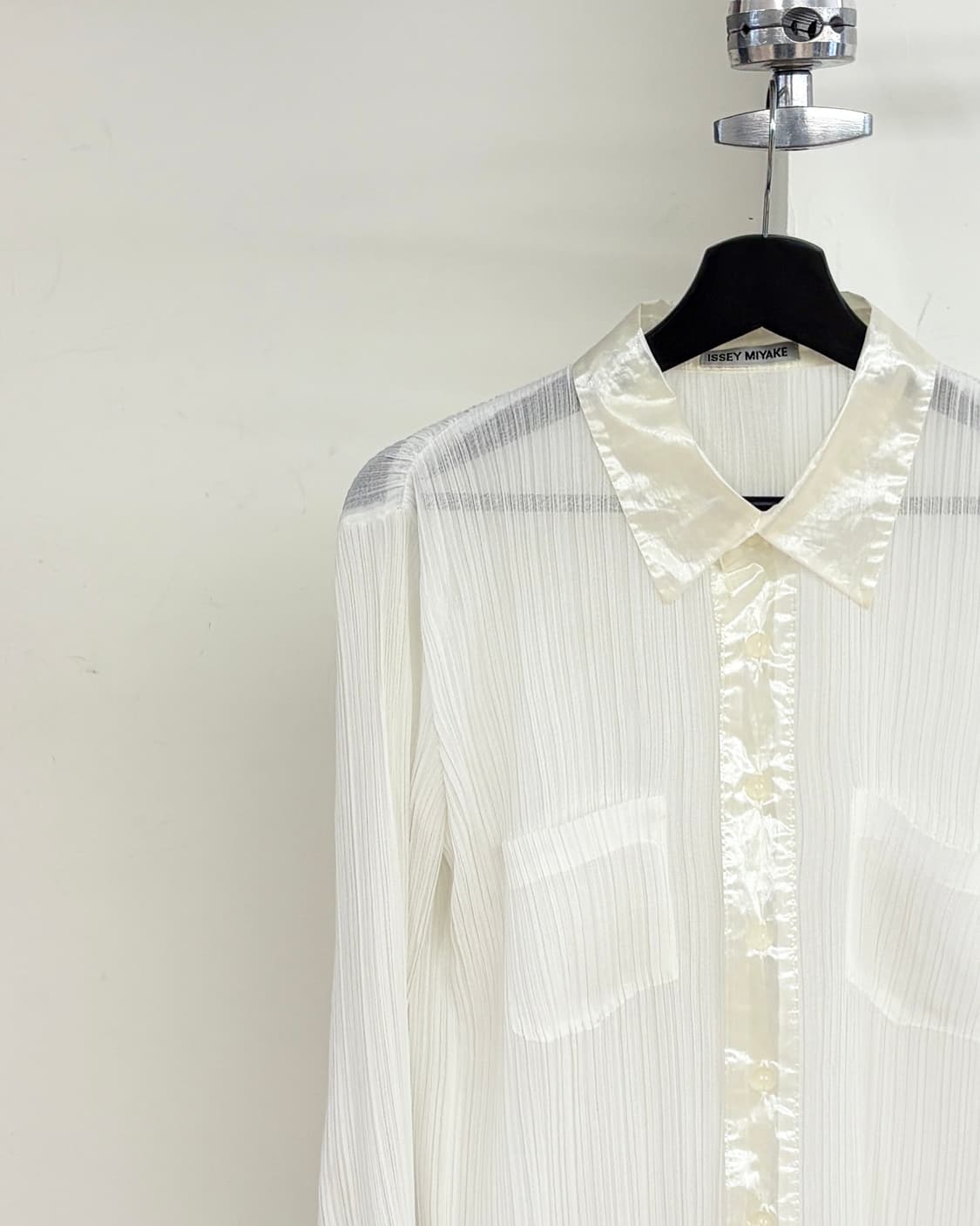 이세이 미야케 화이트 플리츠 더블포켓 셔츠 상품이미지3