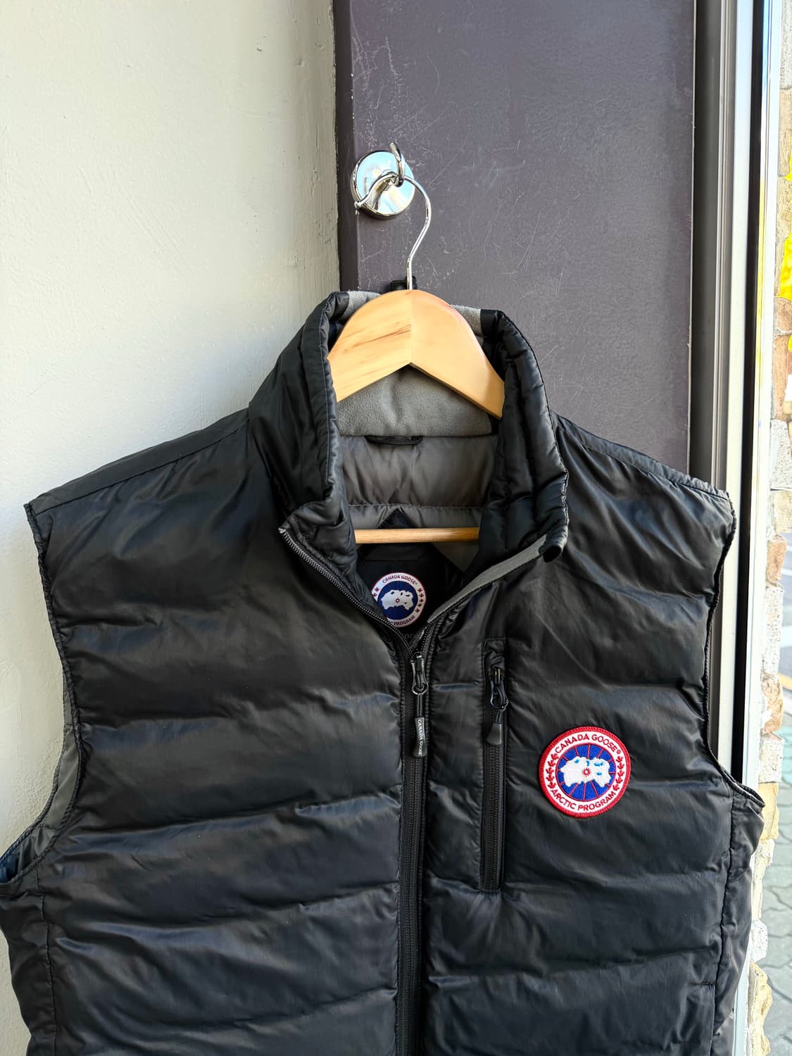 S/ 캐나다구스 롯지 나일론 다운 패딩조끼 상품이미지4