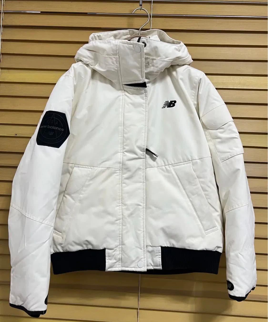 뉴발란스 여성 아이보리 덕다운패딩점퍼 패트롤숏패딩 상품이미지2