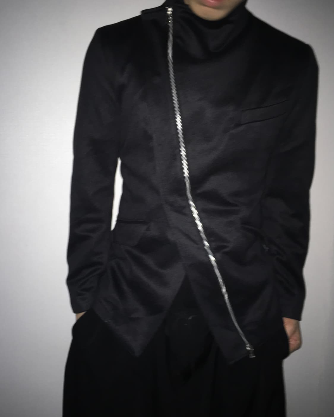 토네이도 마트 비대칭 스웨이드 자켓 상품이미지3