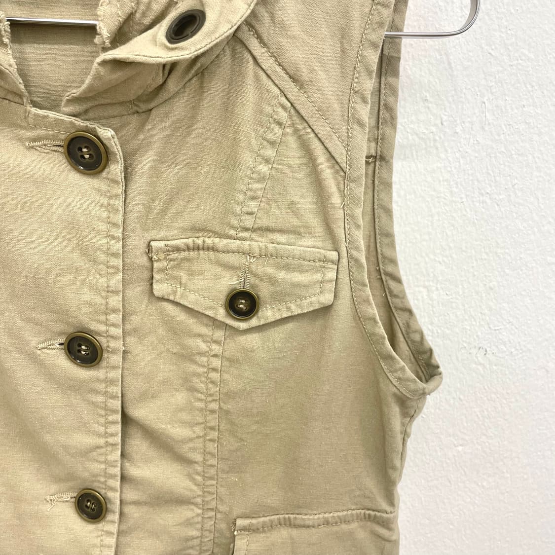 Beige hooded safari vest 상품이미지4