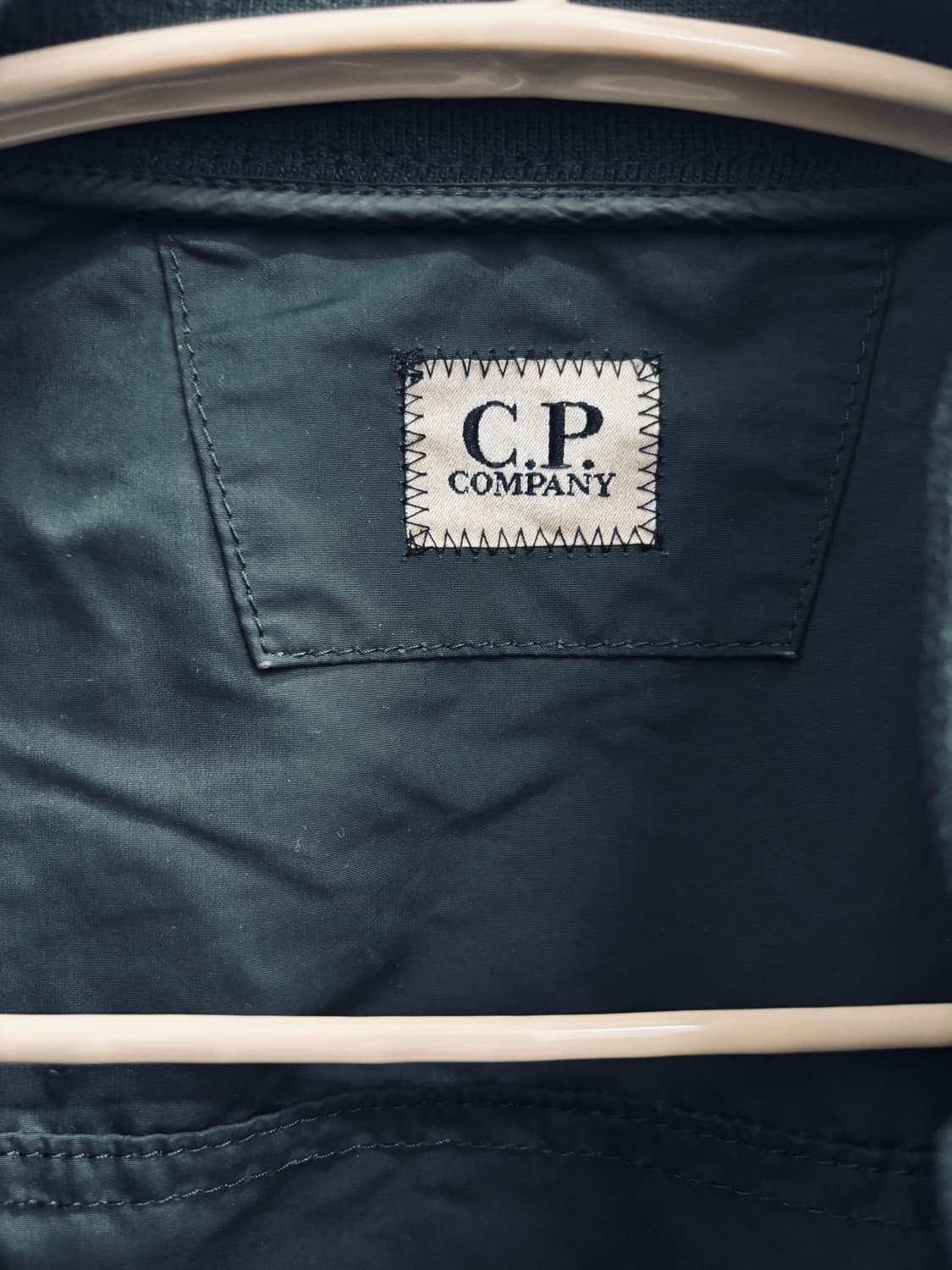 CP 컴퍼니 C.P. Company 렌즈 와펜 봄버 자켓 상품이미지3