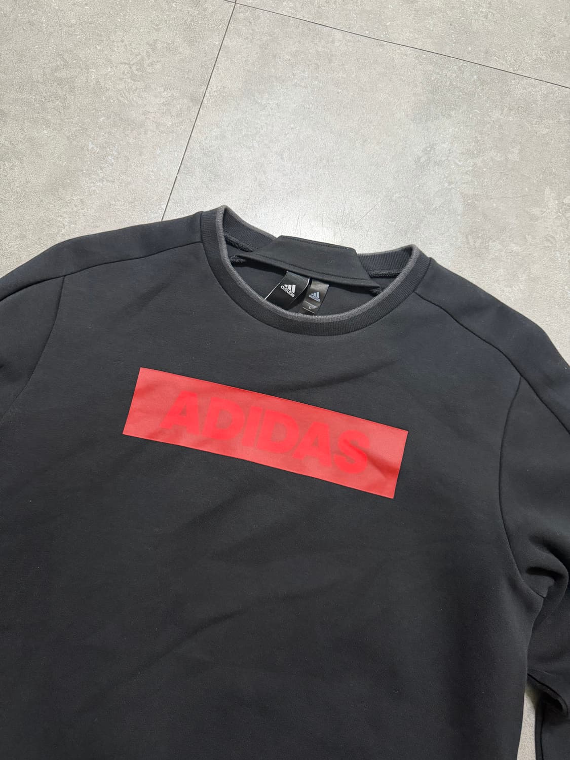 아디다스 박스 로고 스웻셔츠 100size   상품이미지2