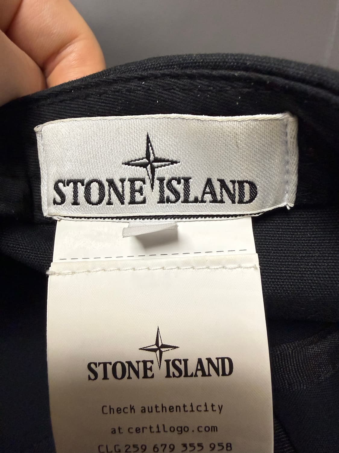 스톤아일랜드 24fw 블랙 볼캡 상품이미지3