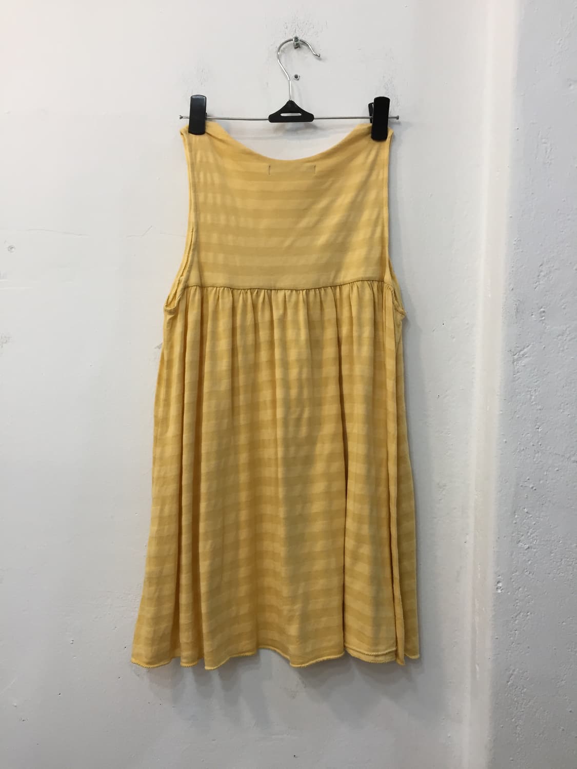 옐로우 스트라이프 셔링 슬리브리스 상품이미지4