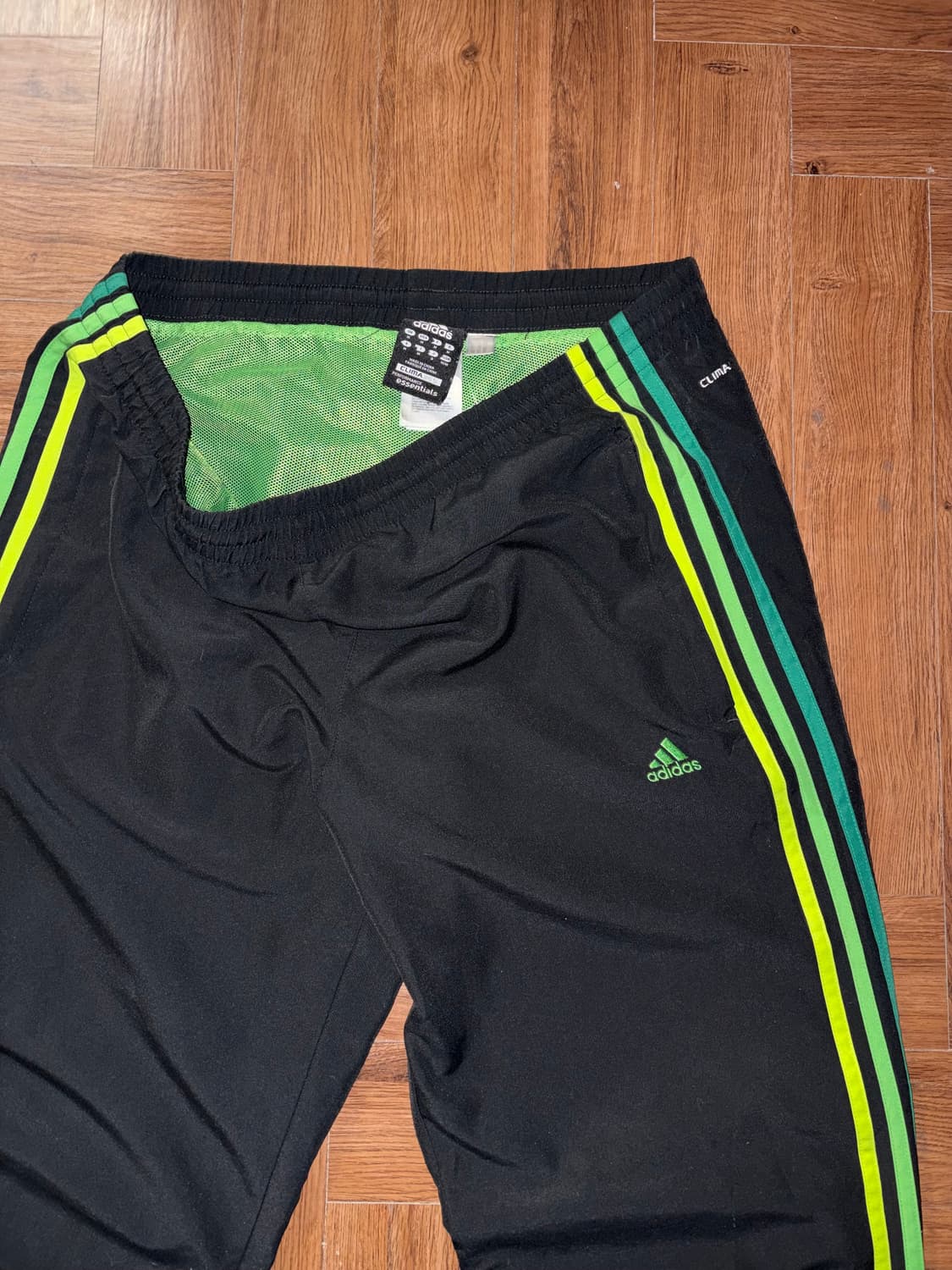 아디다스 네온 삼선 트랙팬츠 상품이미지5