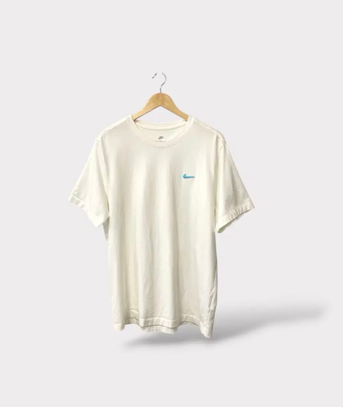 나이키 엠보 블루 스우시 반팔 라운드 XL 상품이미지1