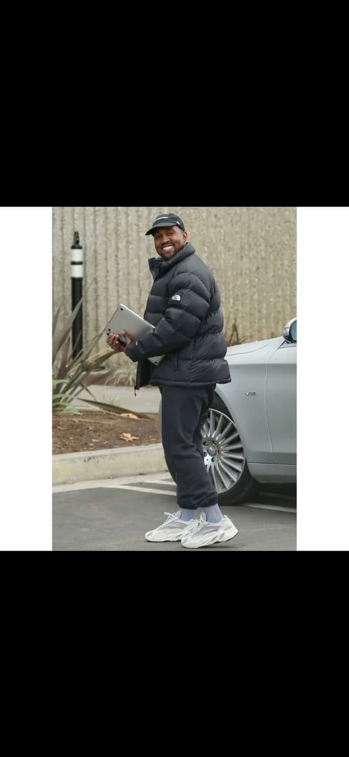 노스페이스 눕시 1992 카니예웨스트 패딩 M(해외판) 상품이미지7