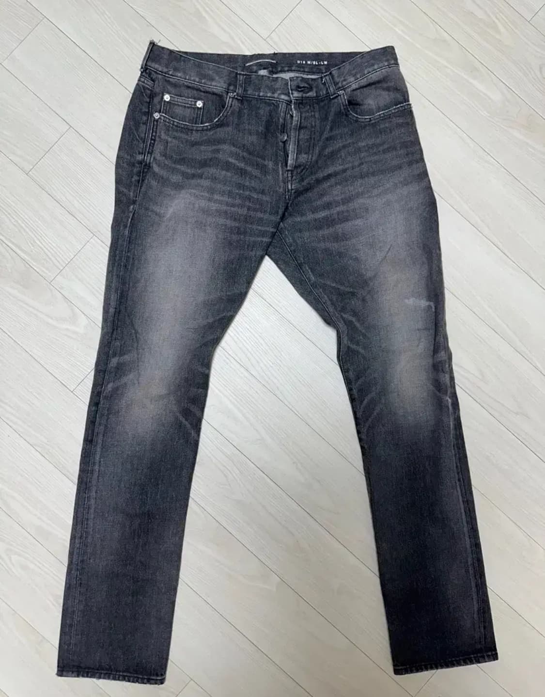 [34] SAINT LAURENT 블랙 빈티지 워싱 데님 상품이미지1