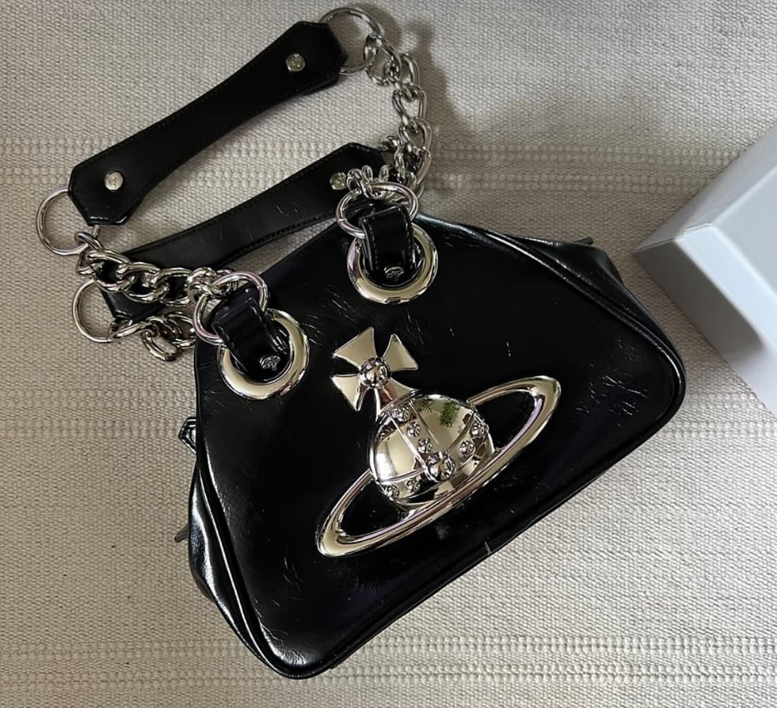 비비안웨스트우드 아카이브 야스민 숄더백 구해요 상품이미지1