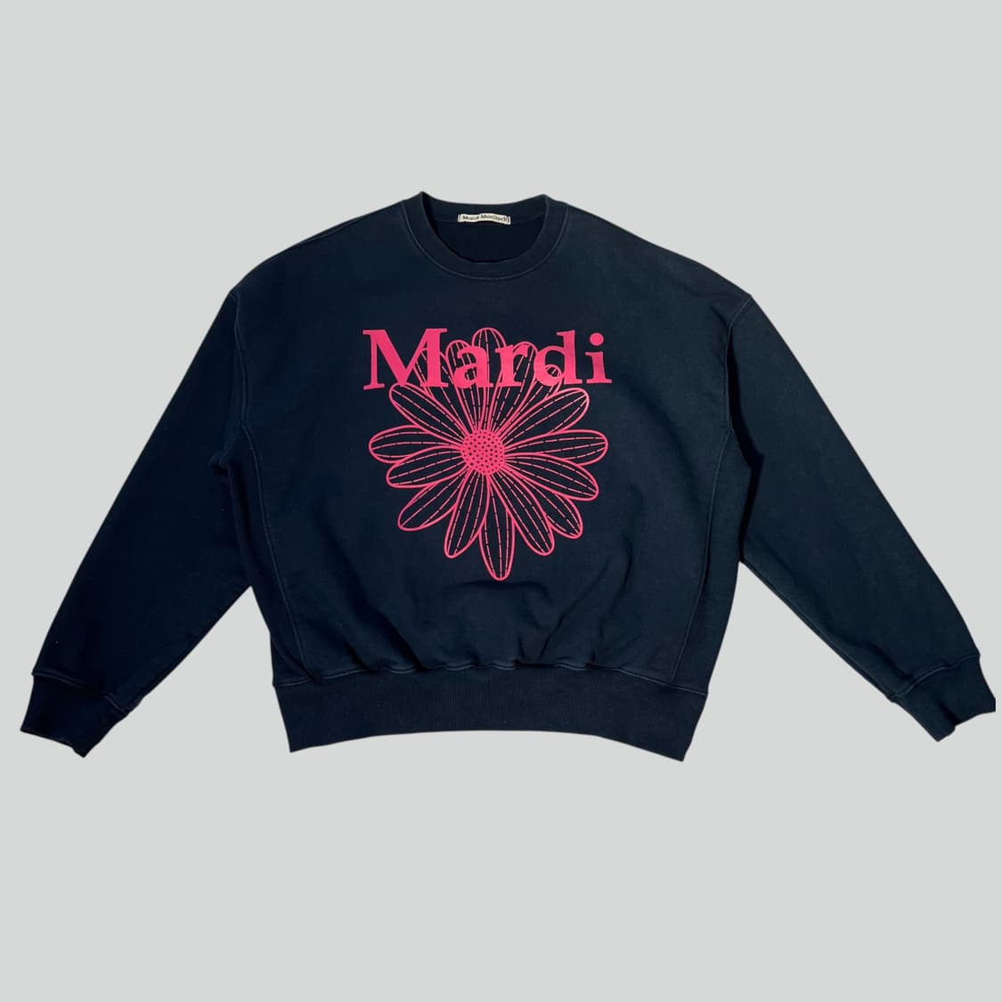 [FREE]마르디메크르디 빅로고 네이비 맨투맨 티셔츠 상품이미지1