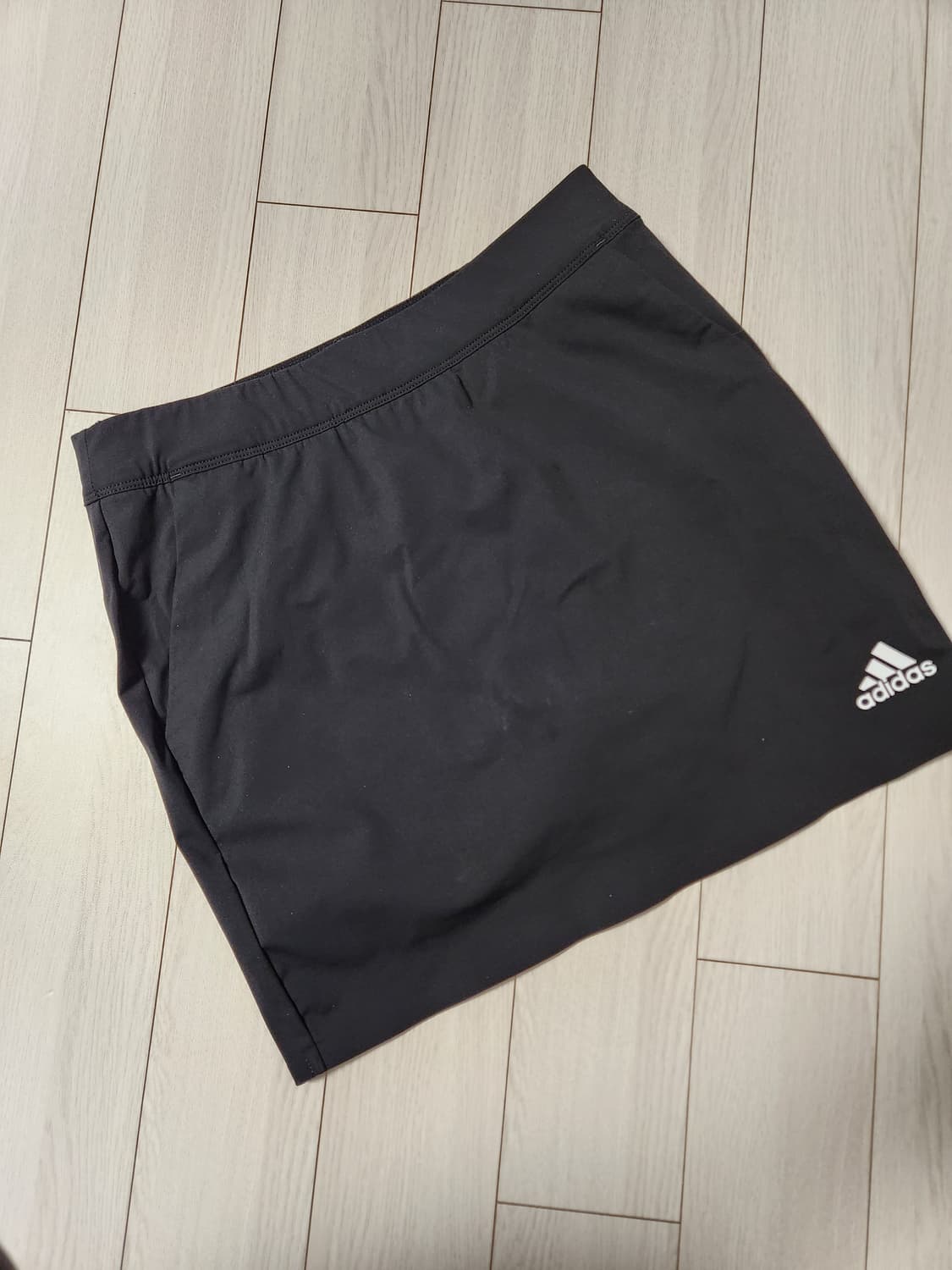 새상품급)아디다스 스포츠 스커트 사이즈s

여러 중고사이트에도 같이 판매 상품이미지1