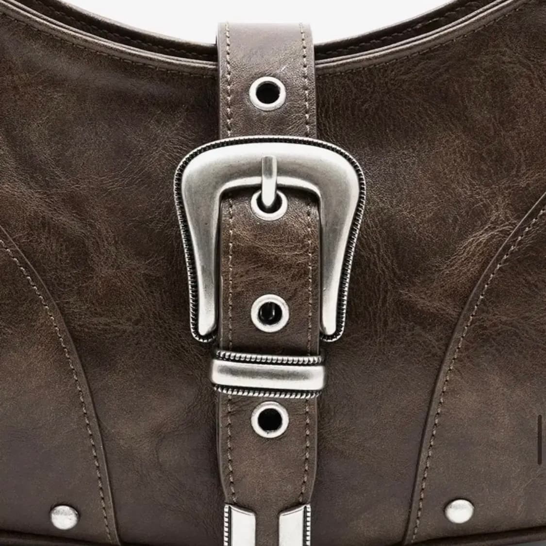 인사일런스 우먼 레더 버클 숄더백 brown 상품이미지3