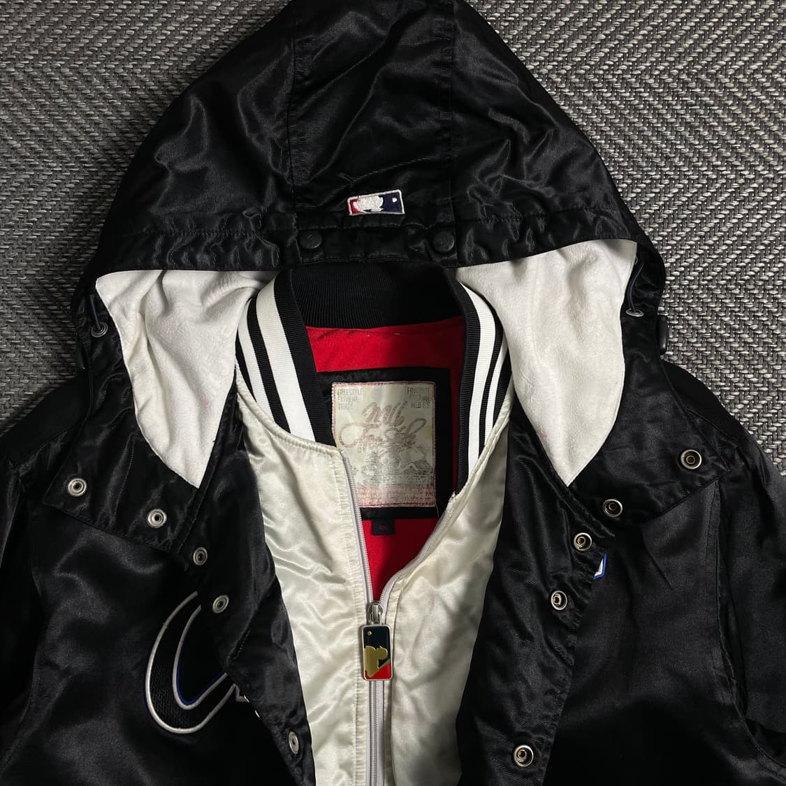 00s MLB 올드스쿨 화이트 삭스 빅로고 사틴 바시티 자켓y 5052 상품이미지5