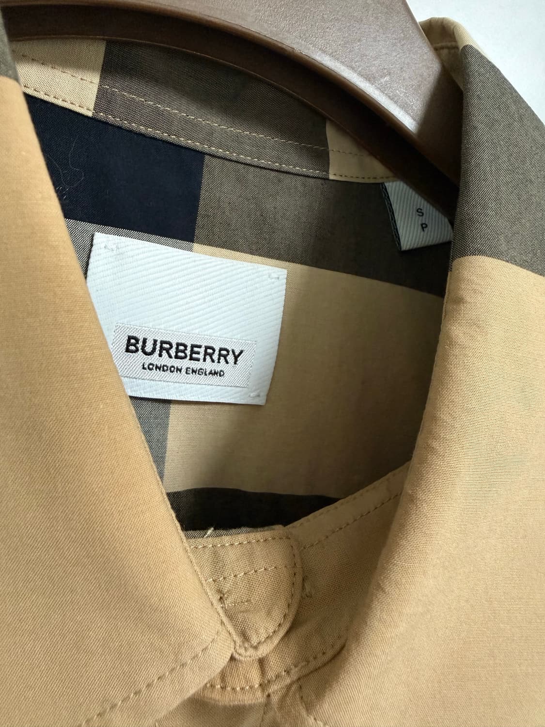 버버리 로고 패치워크 셔츠 상품이미지3