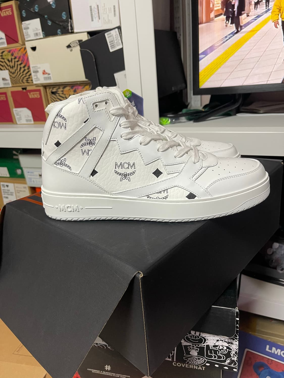 MCM 화이트 하이탑 스니커즈 새상품 상품이미지3