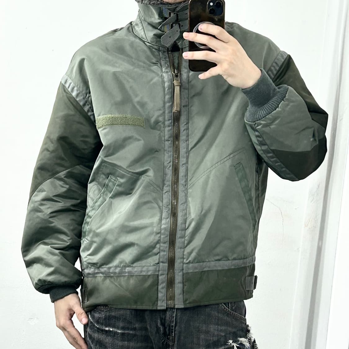 꼼데가르송 옴므 23FW 무스탕 MA-1 자켓 상품이미지2
