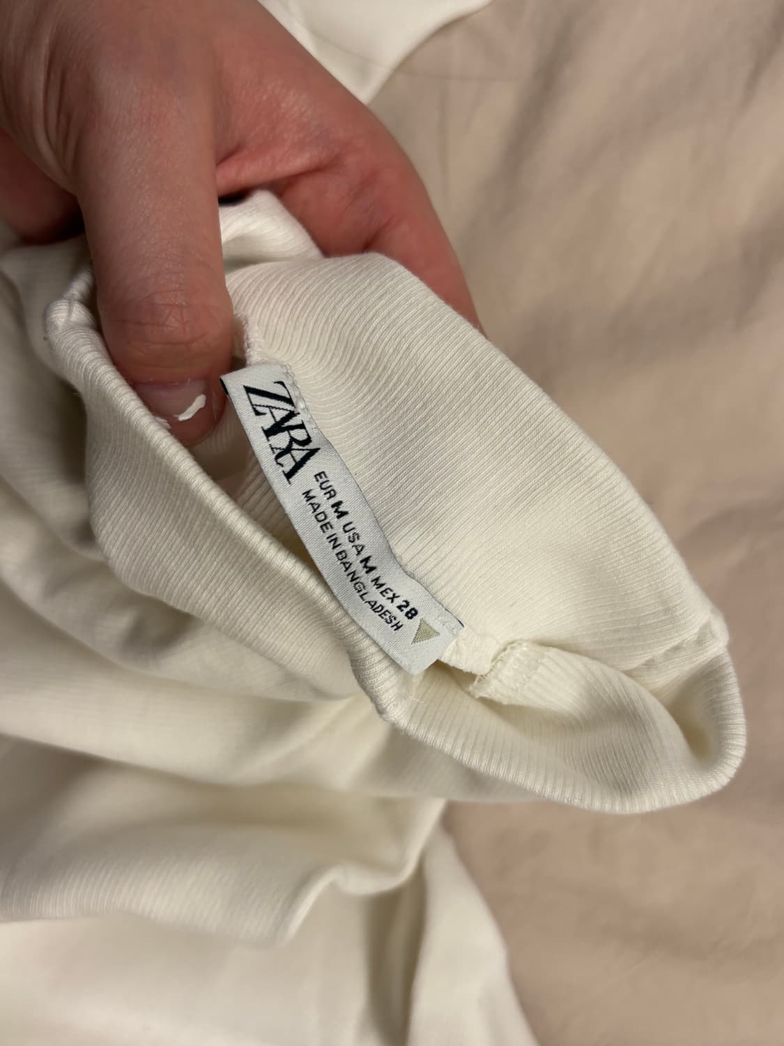 자라 티 상품이미지3