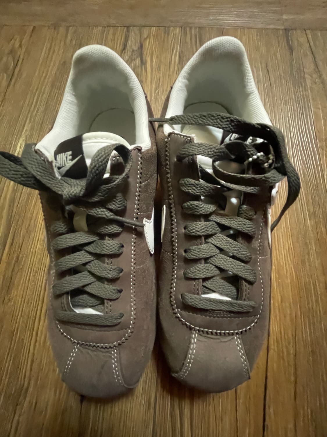 255나이키 코르테즈 한글날 바로크 브라운 세일  상품이미지4