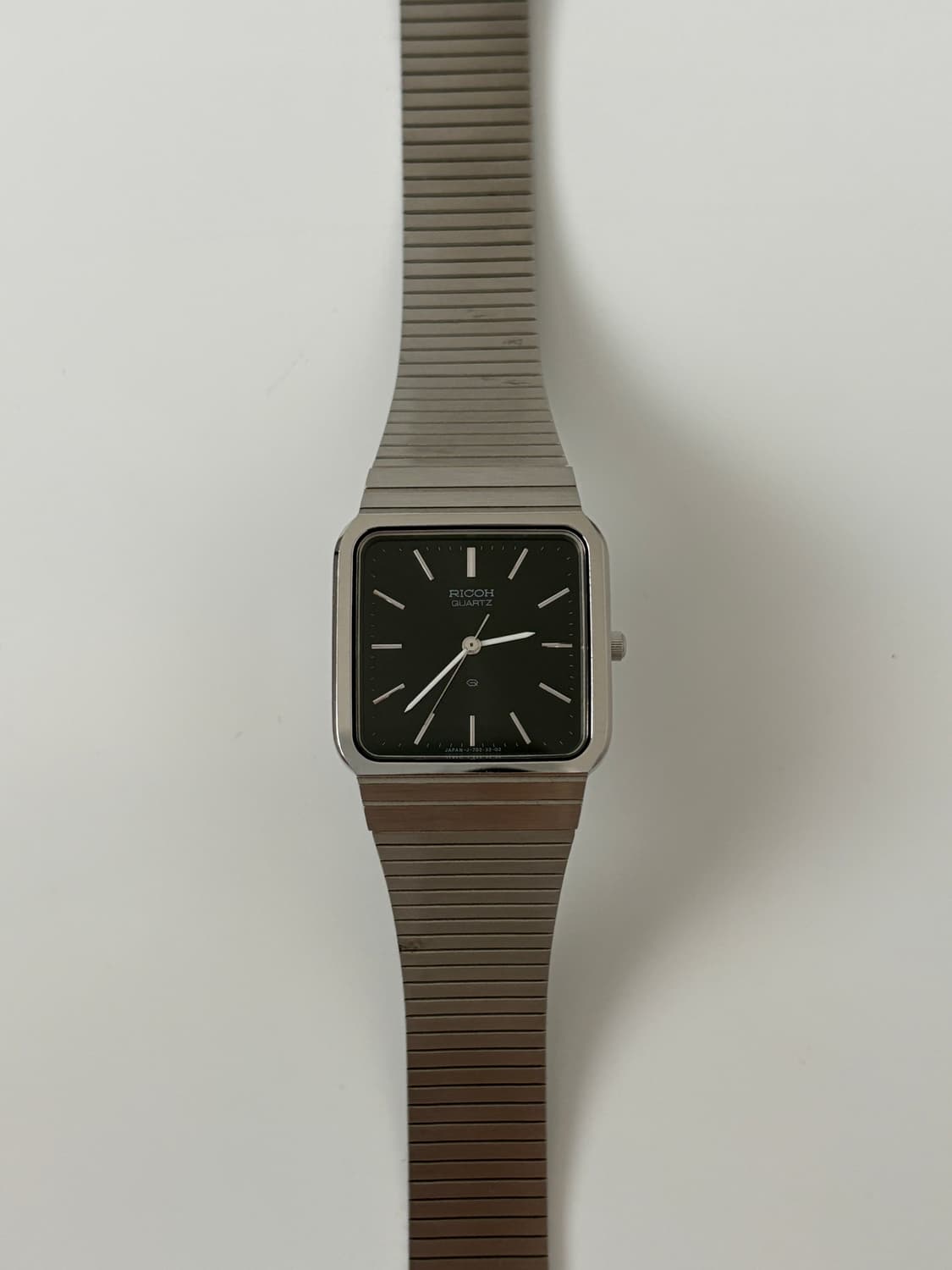 80s black sunburst dial square quartz 상품이미지4