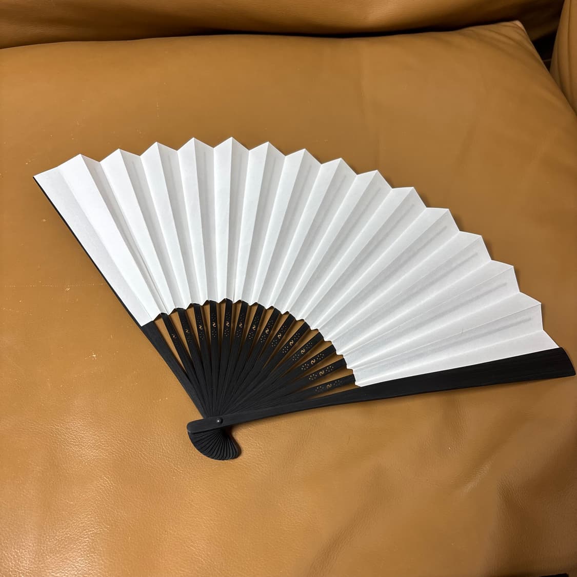 슈프림 요지 야마모토 콜라보 핸드 부채 화이트 25FW 상품이미지6