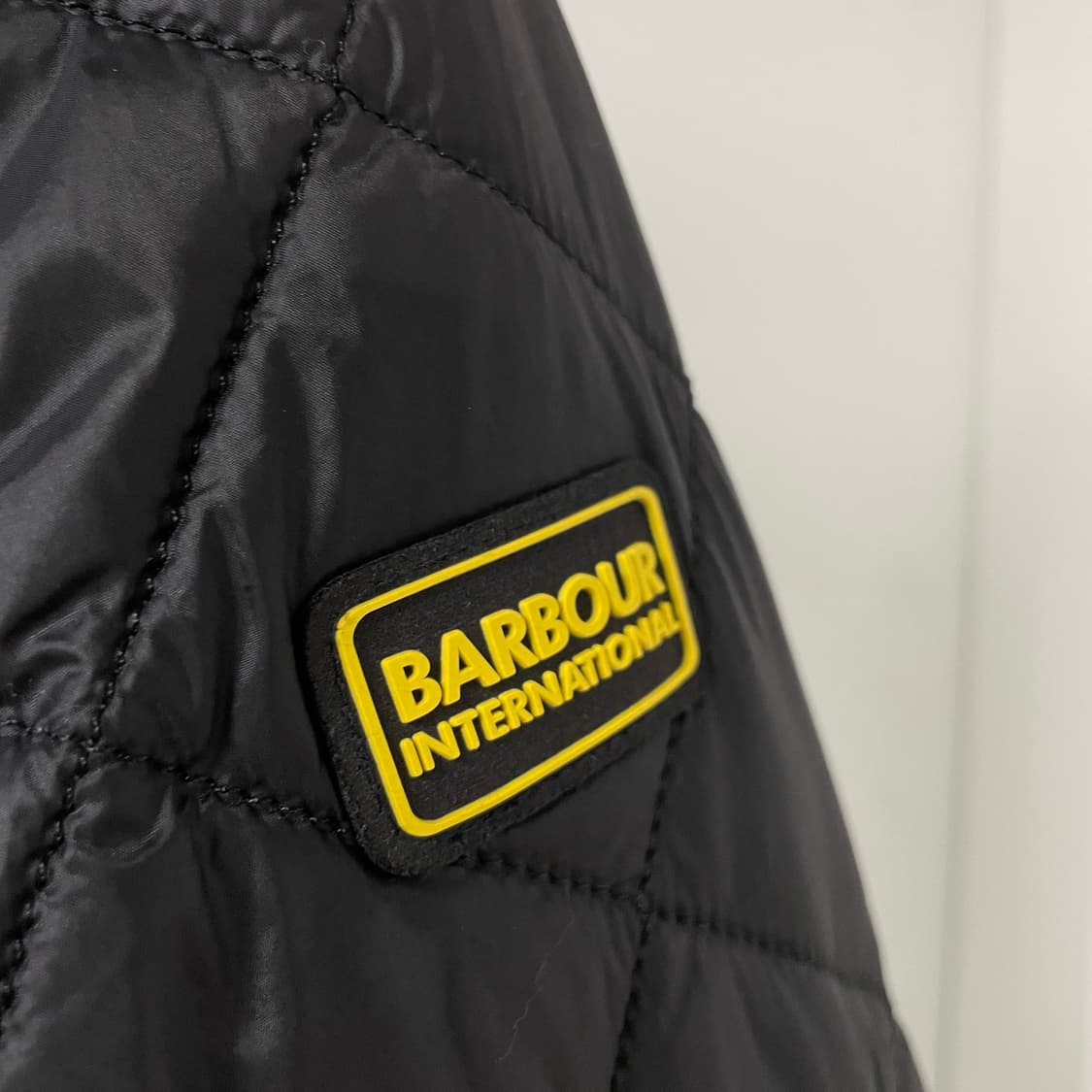 바버 퀄팅 자켓 블랙 36(W) 상품이미지4