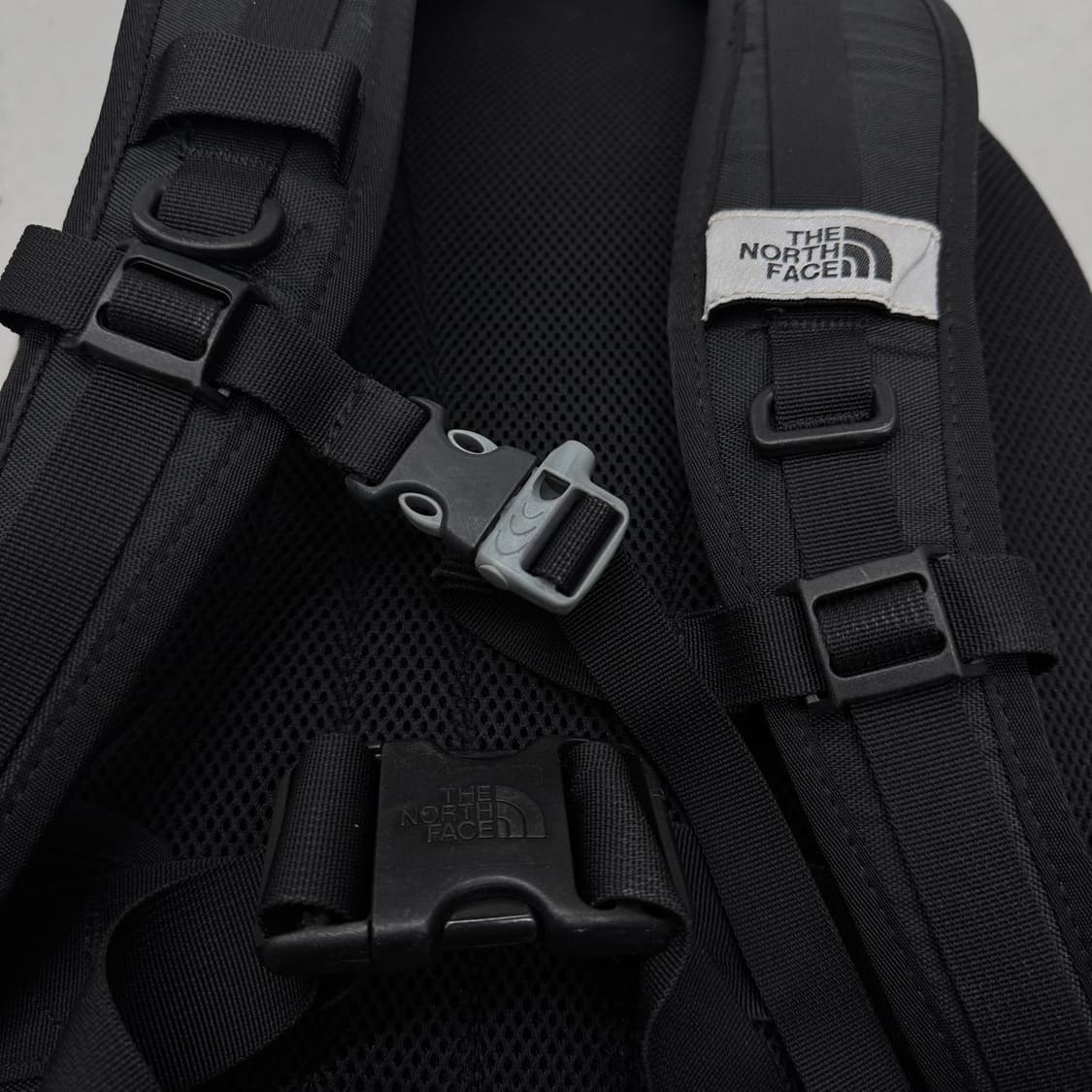 노스페이스 고프코어 레콘 테크니컬 백팩 블랙 상품이미지6