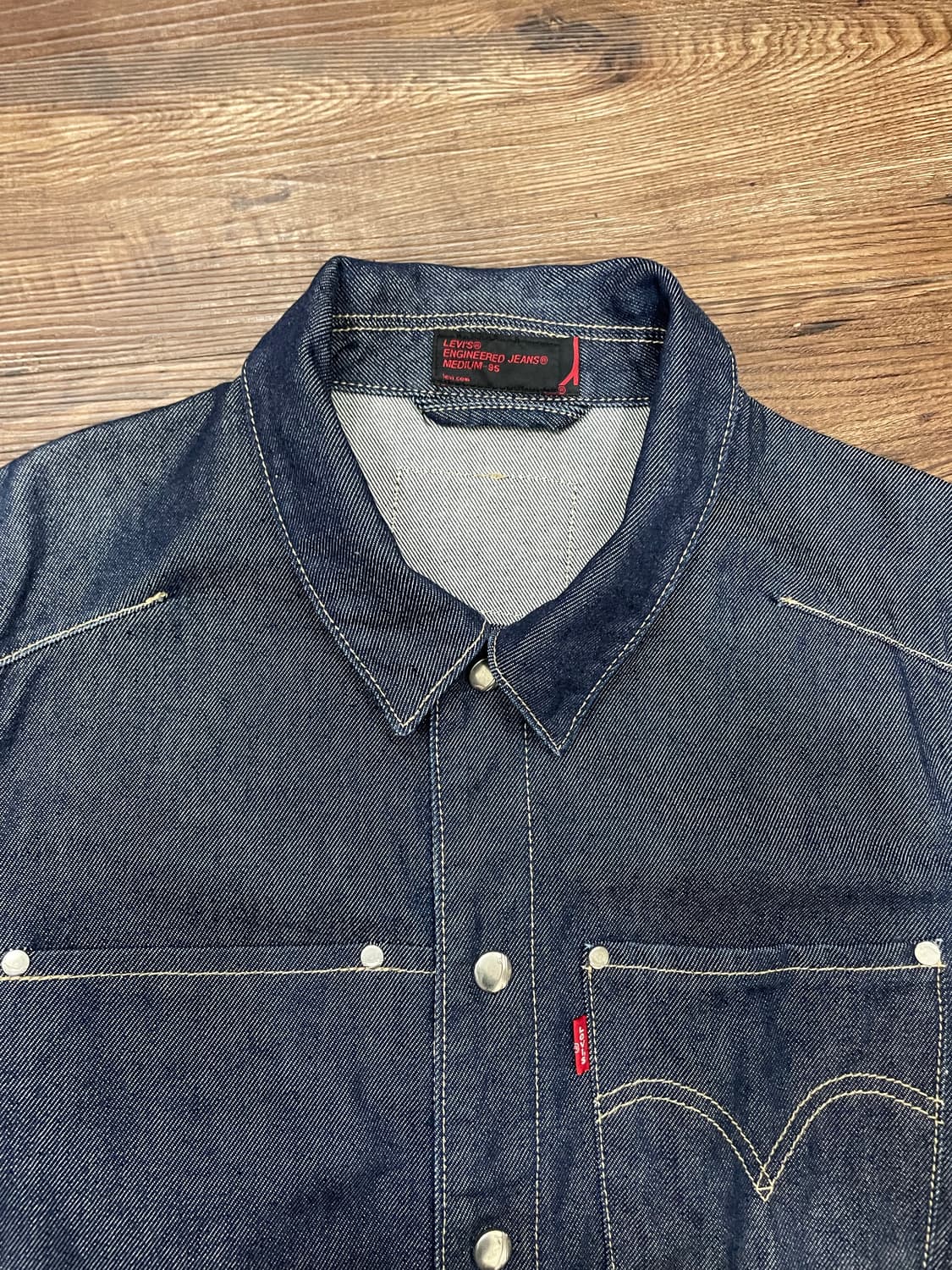 00s 리바이스 엔지니어드진 트러커 데님 자켓 상품이미지2