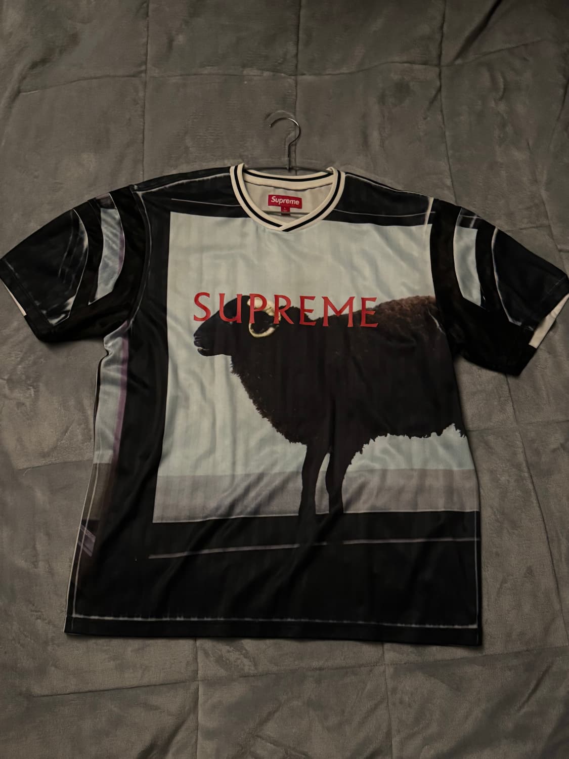 Supreme x Damien Hirst 25/ss 슈프림 사커 저지 상품이미지1