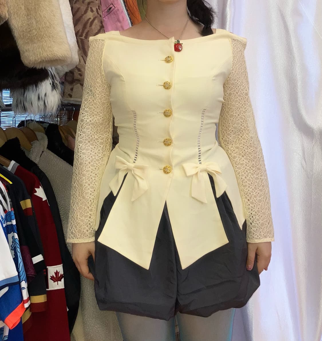 jpn 버터크림 오프숄더 리본 블라우스 상품이미지2