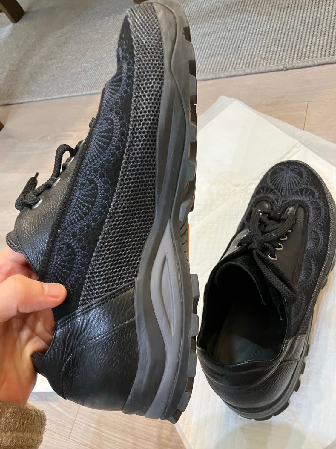 키코 코스타디노브 찰리스 익클 42 상품이미지5