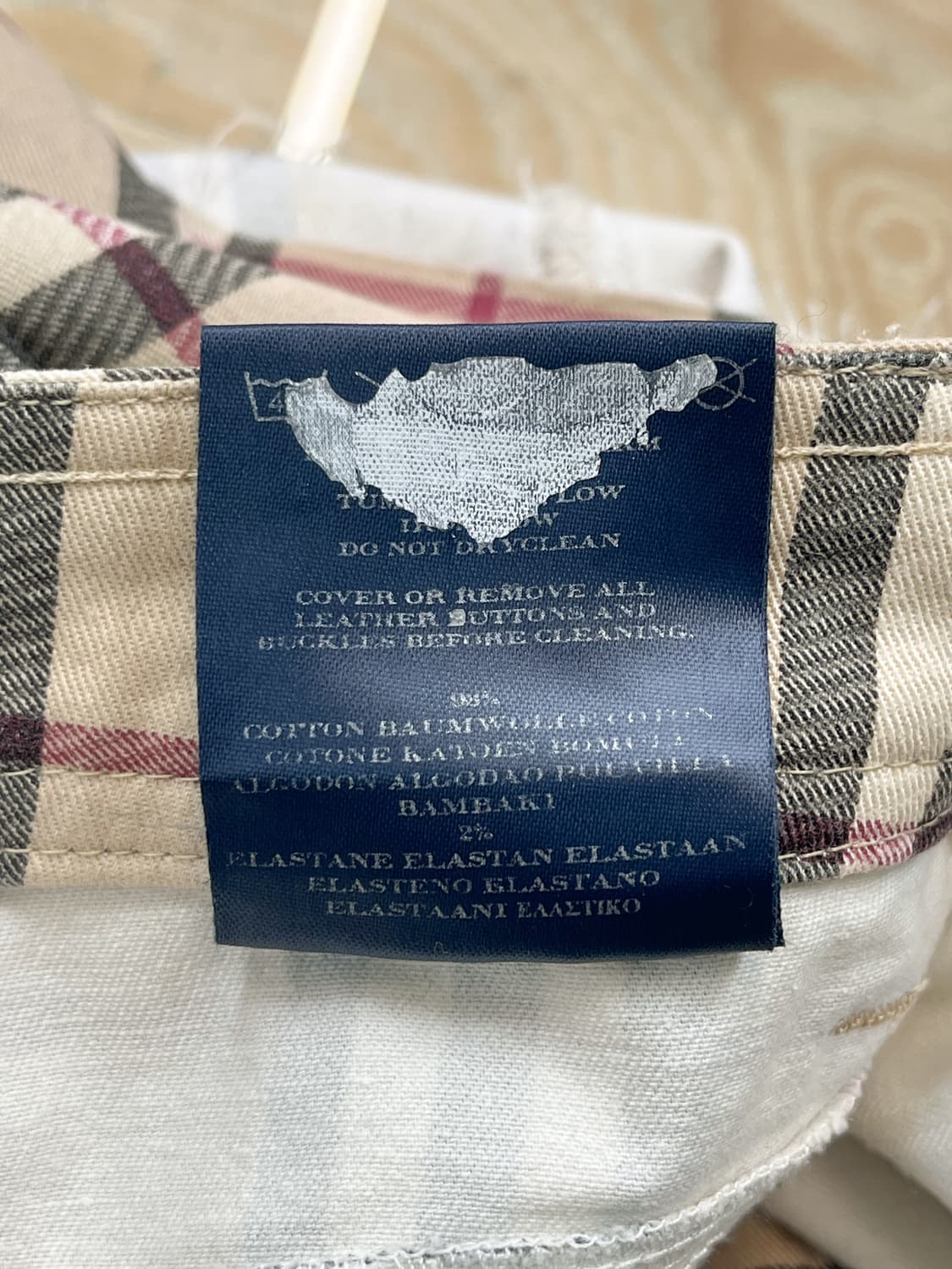 버버리 OG 노바 체크 숏 스커트 상품이미지8