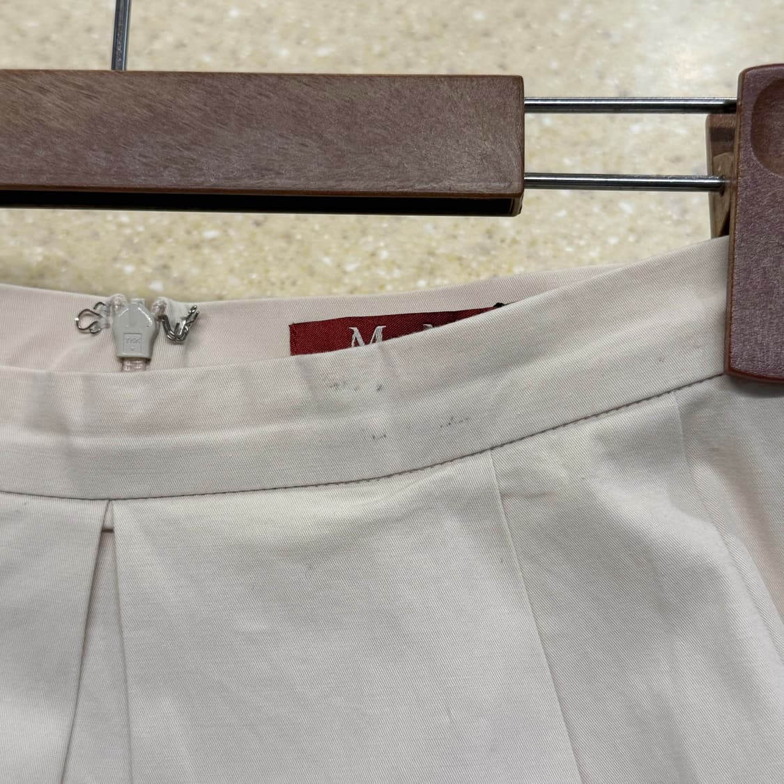 막스마라 A라인 코튼 미디 플레어 스커트 핀턱 디테일 아이보리 상품이미지9