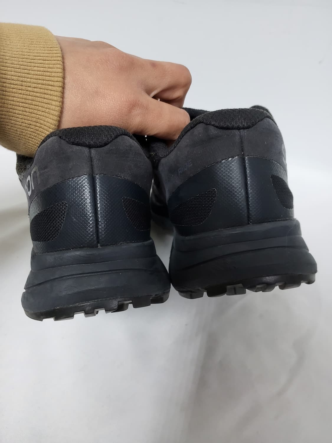 살로몬 운동화  정품 265사이즈 상품이미지2