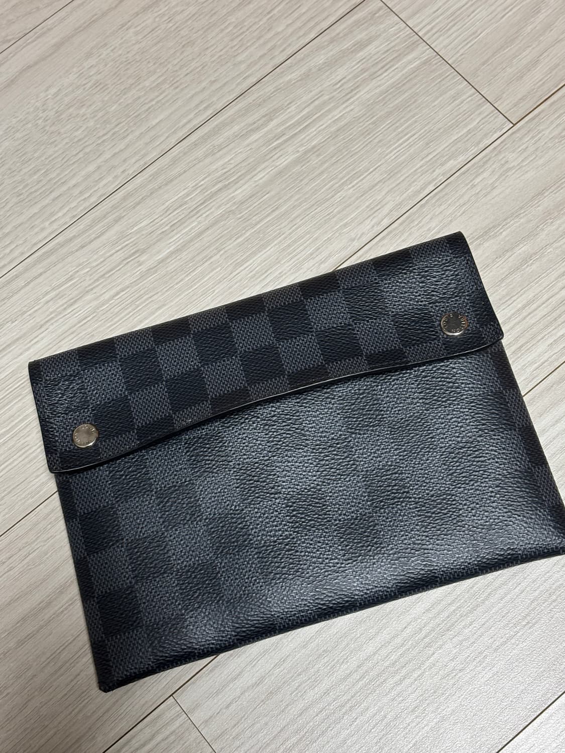 루이비통 다미에 알파 트리플 파우치 클러치 상품이미지5