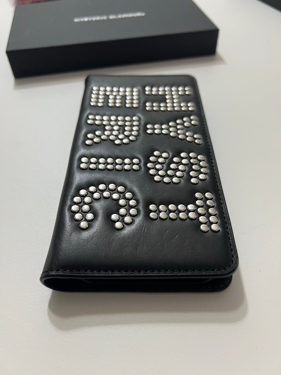 히스테릭 글래머 아이폰 13pro 로고 스터드 지갑 케이스 상품이미지2