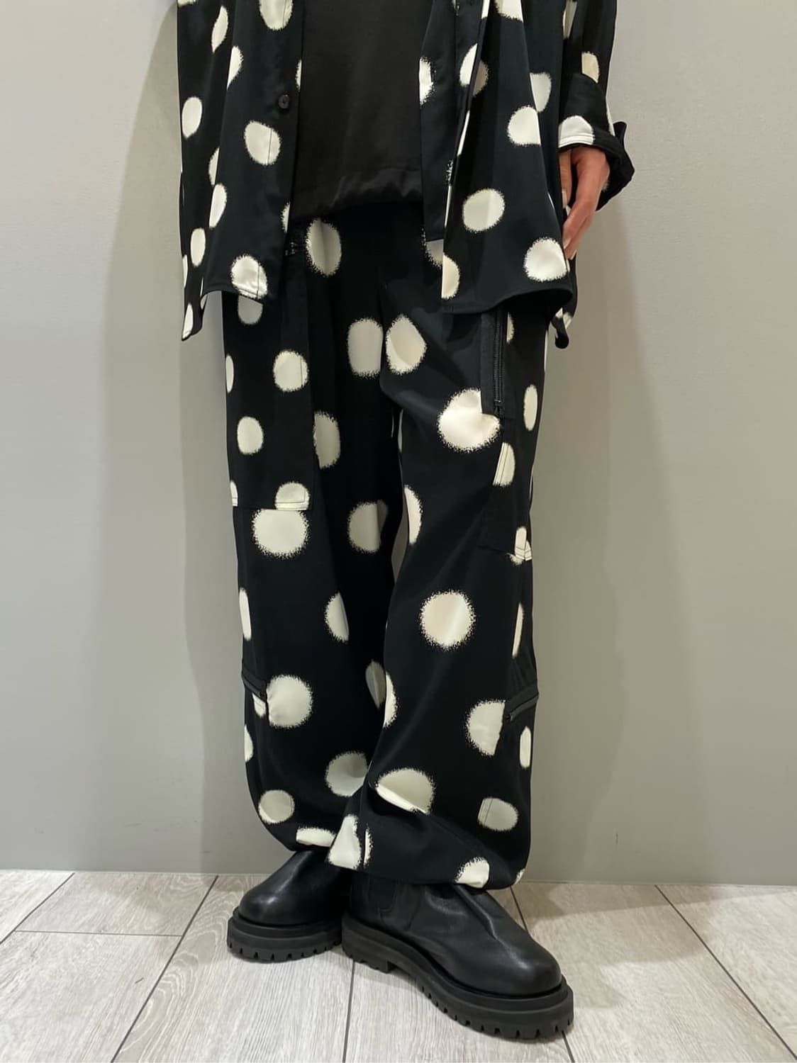 폴카도트 지퍼 팬츠 (유니섹스) 24SS 상품이미지7