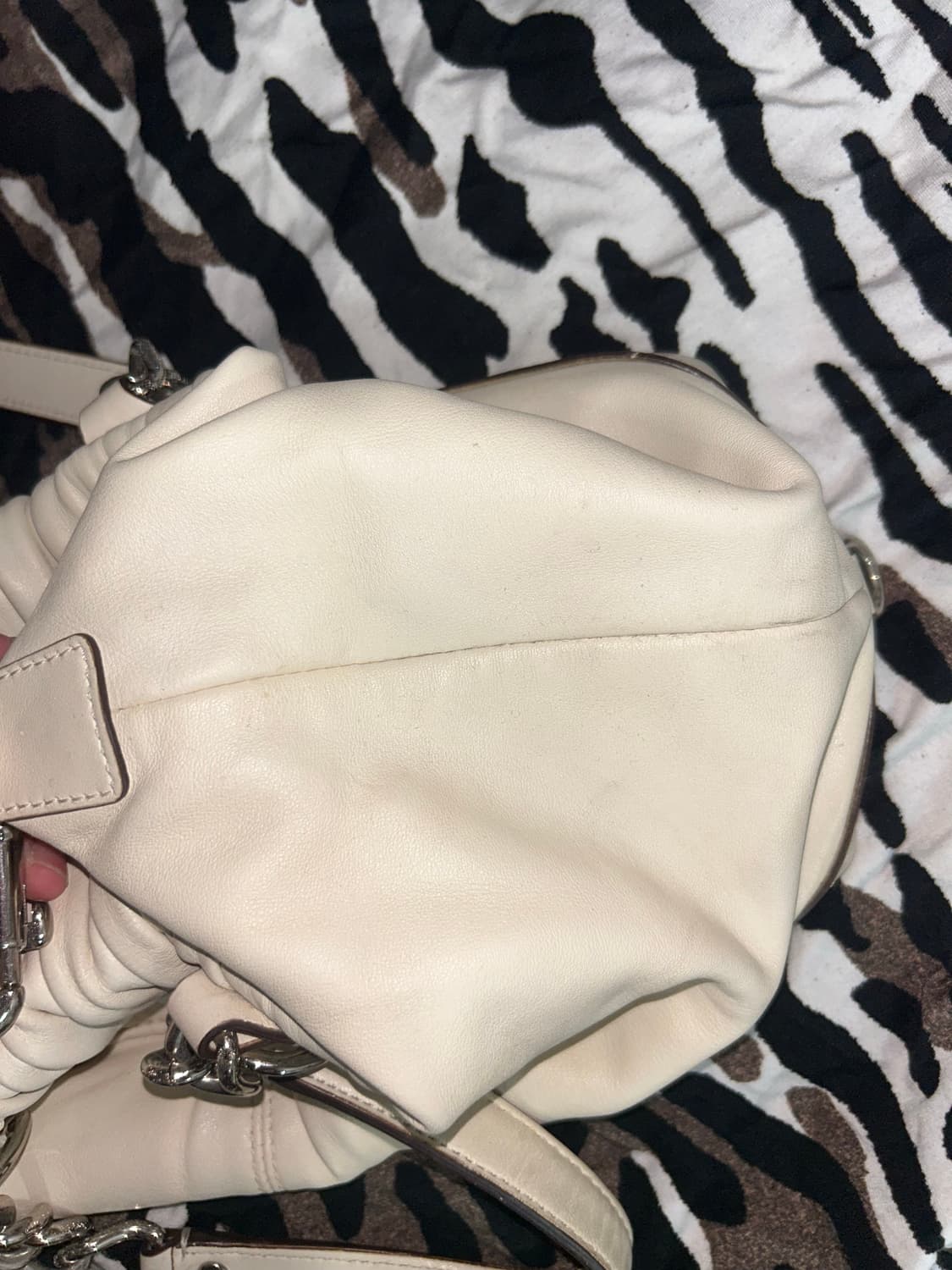 코치 빈티지 크림 체인 가죽백 가방 상품이미지7