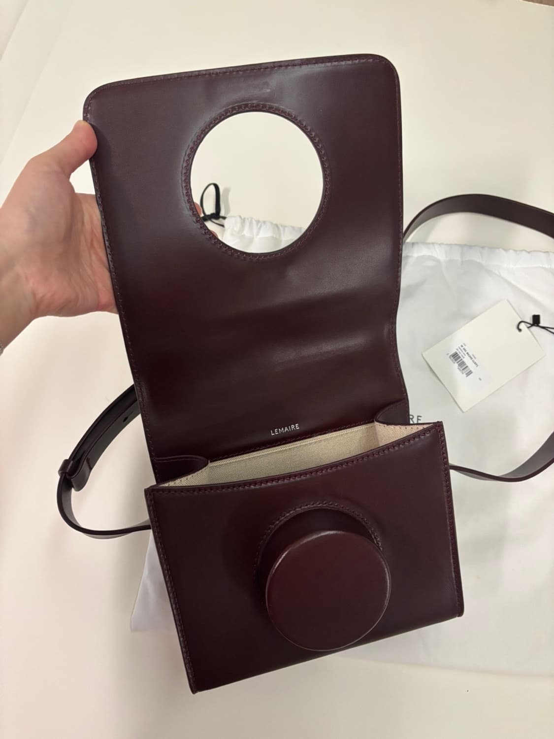 르메르 카메라맥 미디움 레드 와인 상품이미지6