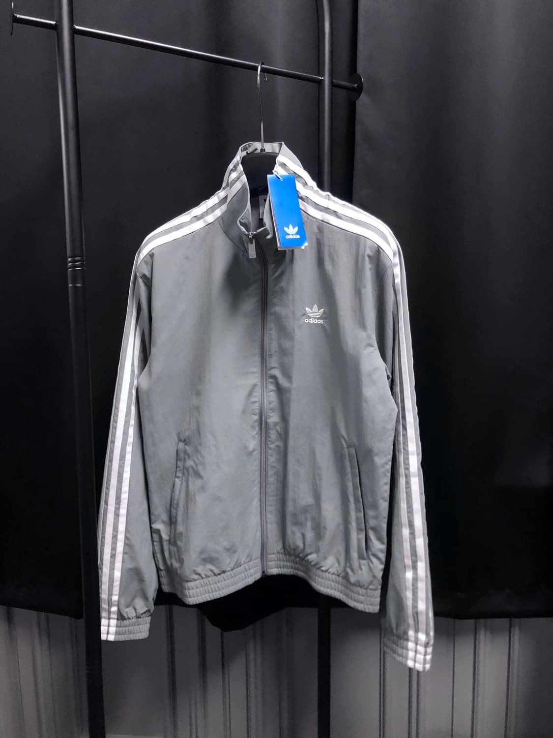 [새상품] 아디다스 우븐 트랙탑 그레이 쓰리 상품이미지1