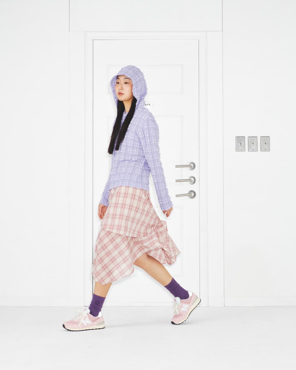 999휴머니티 EMBO HOODIE (블랙) 상품이미지3