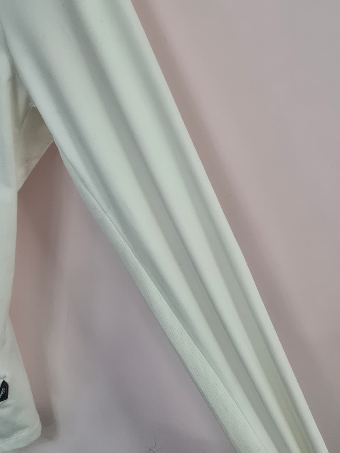 타이틀리스트 여성 골프 긴팔티 아이보리 상품이미지4